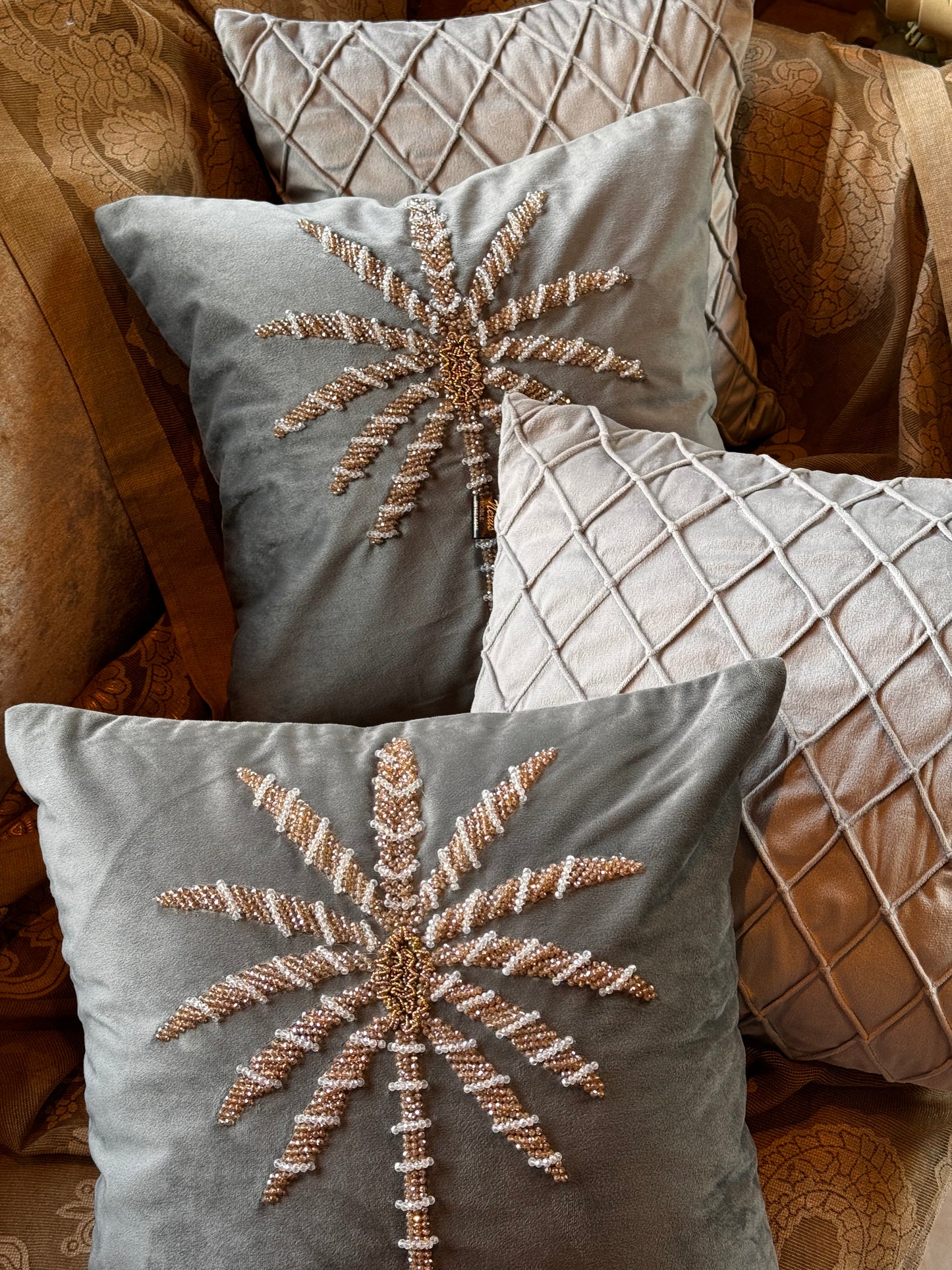 THE GREY PALM SET (SET OF 4)