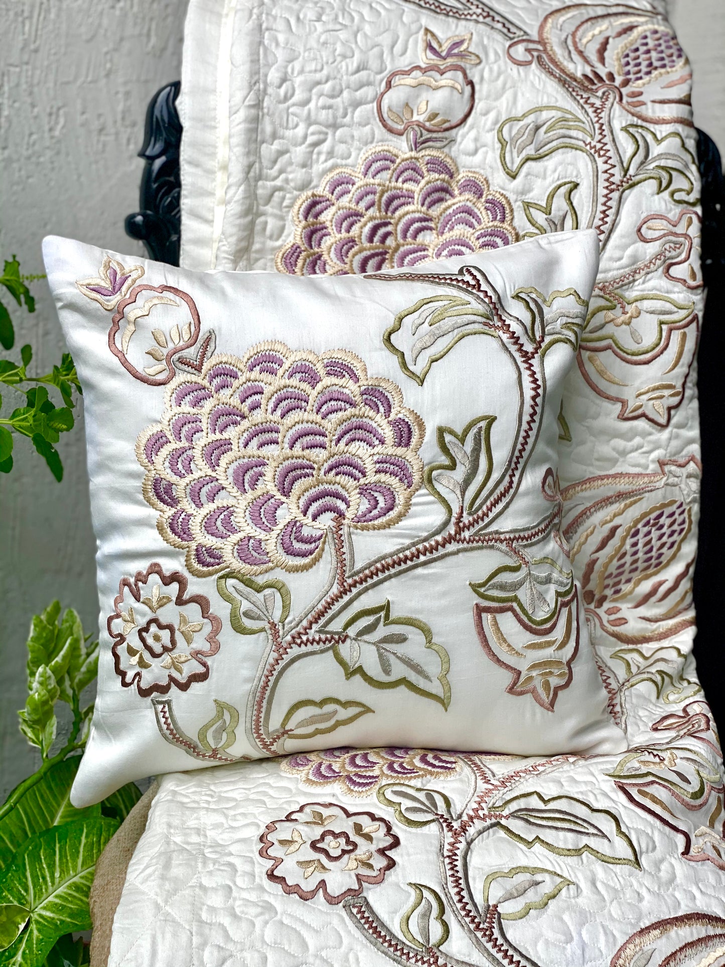 THE GRAPEVINE BEDDING SET