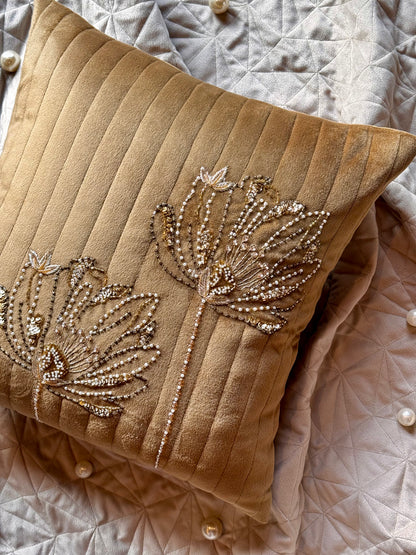 THE MAYFAIR ACCENT CUSHION~IN AURUM