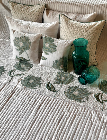 THE VALENCIA COTTON BEDDING SET