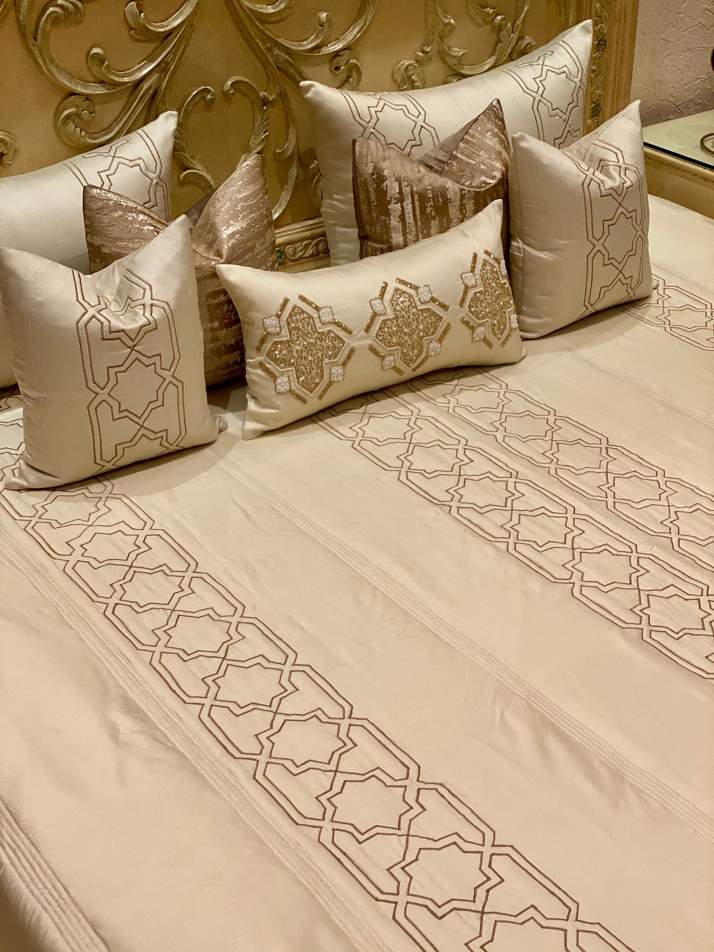 THE CREAM TREASURE BEDDING SET