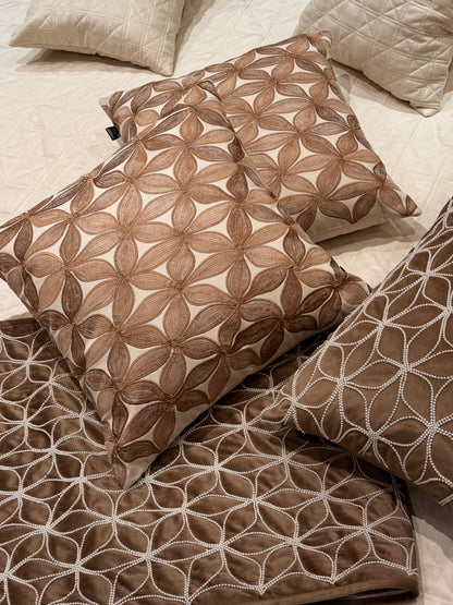 The Baguette Bedding Set