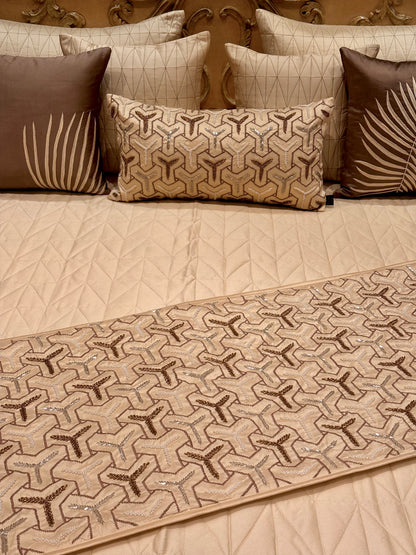 THE CREAM KNIT BEDDING SET WITH RUNNER