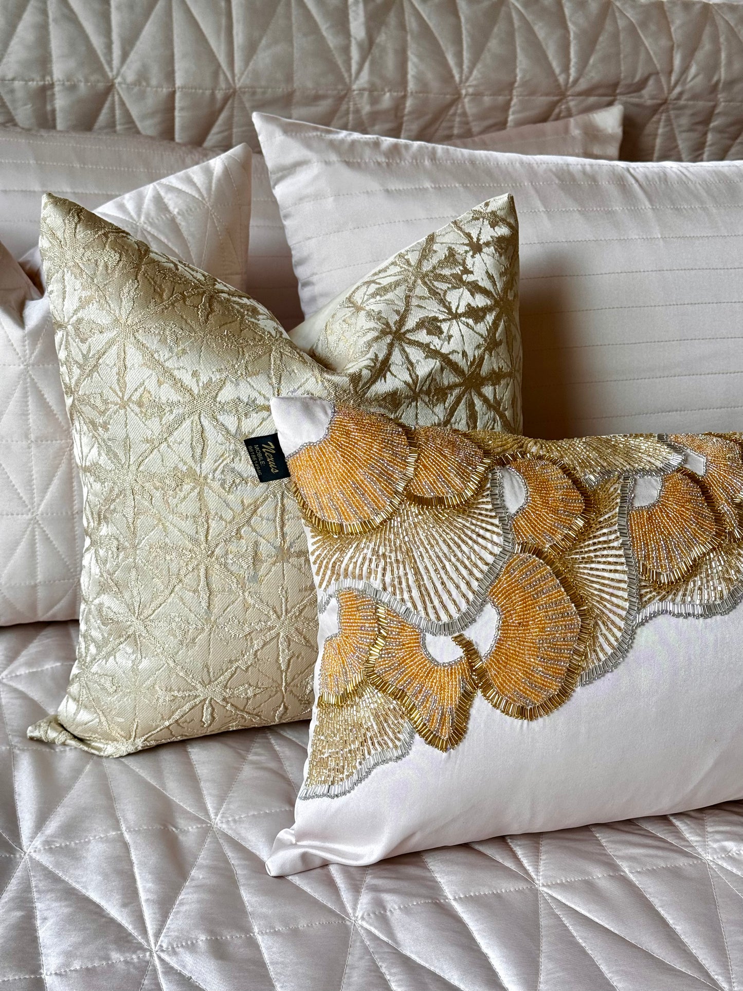 THE LIGHT BLUSH SEASHELL BEDDING SET