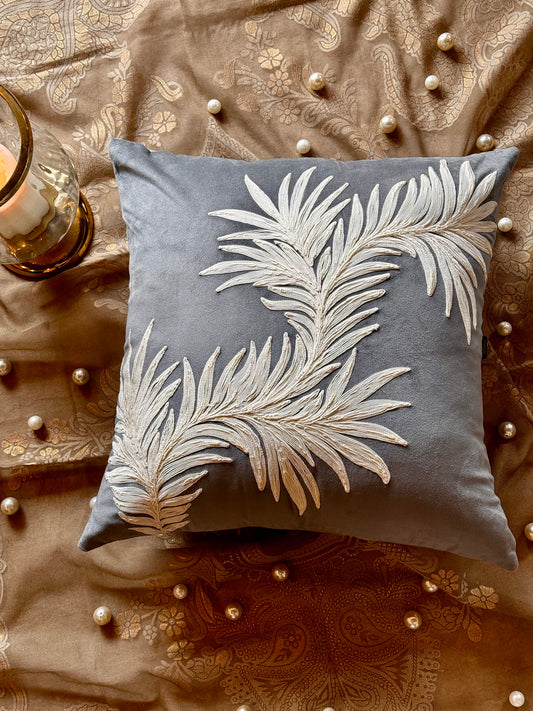 THE GREY LEAFLET ACCENT CUSHION