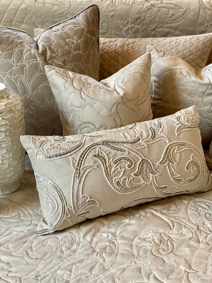 THE CARVING BEDDING SET