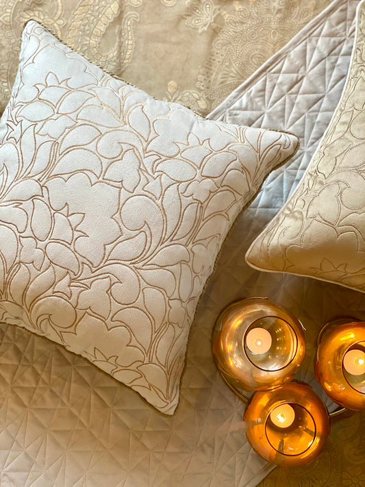 THE IVORY MARBLE CUSHION COVER