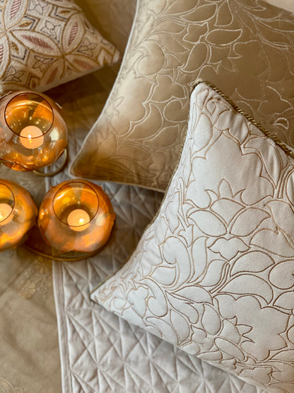 THE IVORY MARBLE CUSHION COVER