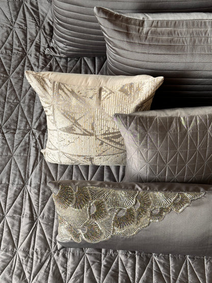 THE GREY SEASHELL BEDDING SET