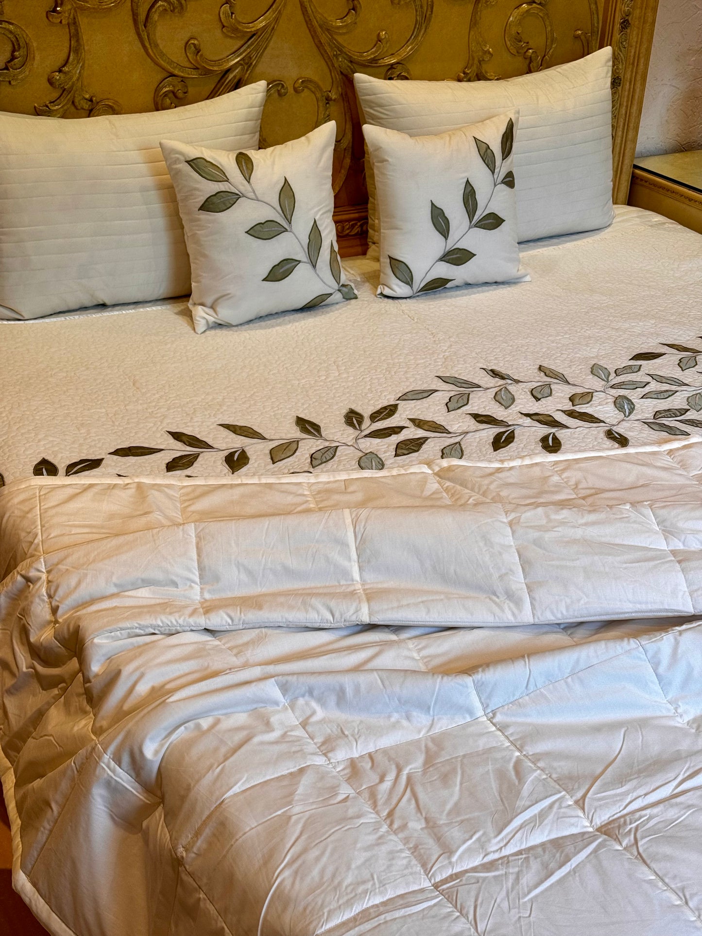 THE PURE COTTON FALL QUILT SET