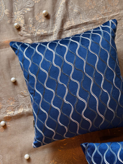 THE BLUE WAVY CUSHION COVER