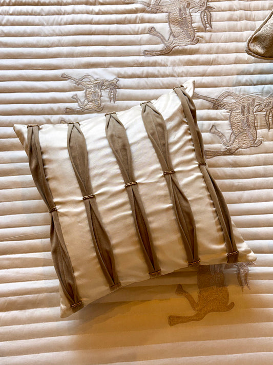 THE GOLD PLEAT CUSHION COVER