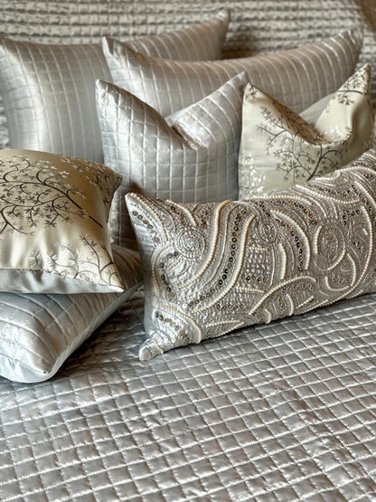 THE SILVER COBBLESTONE BEDDING SET