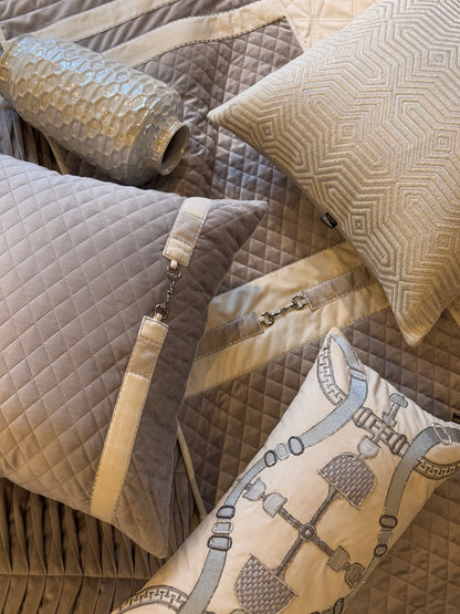 THE EQUESTRIAN BEDDING SET