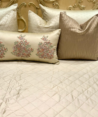 THE BRUSHED BEDDING SET