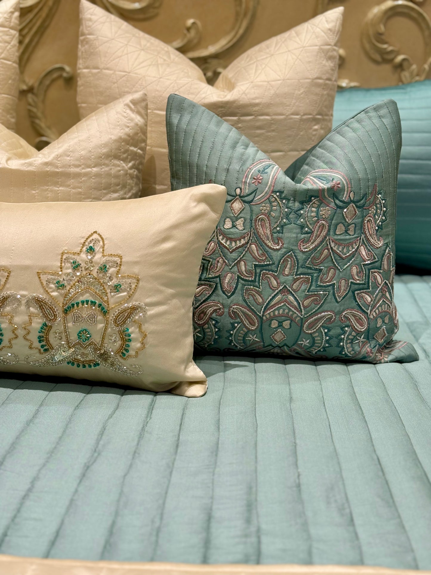 The Green Livia Bedding Set