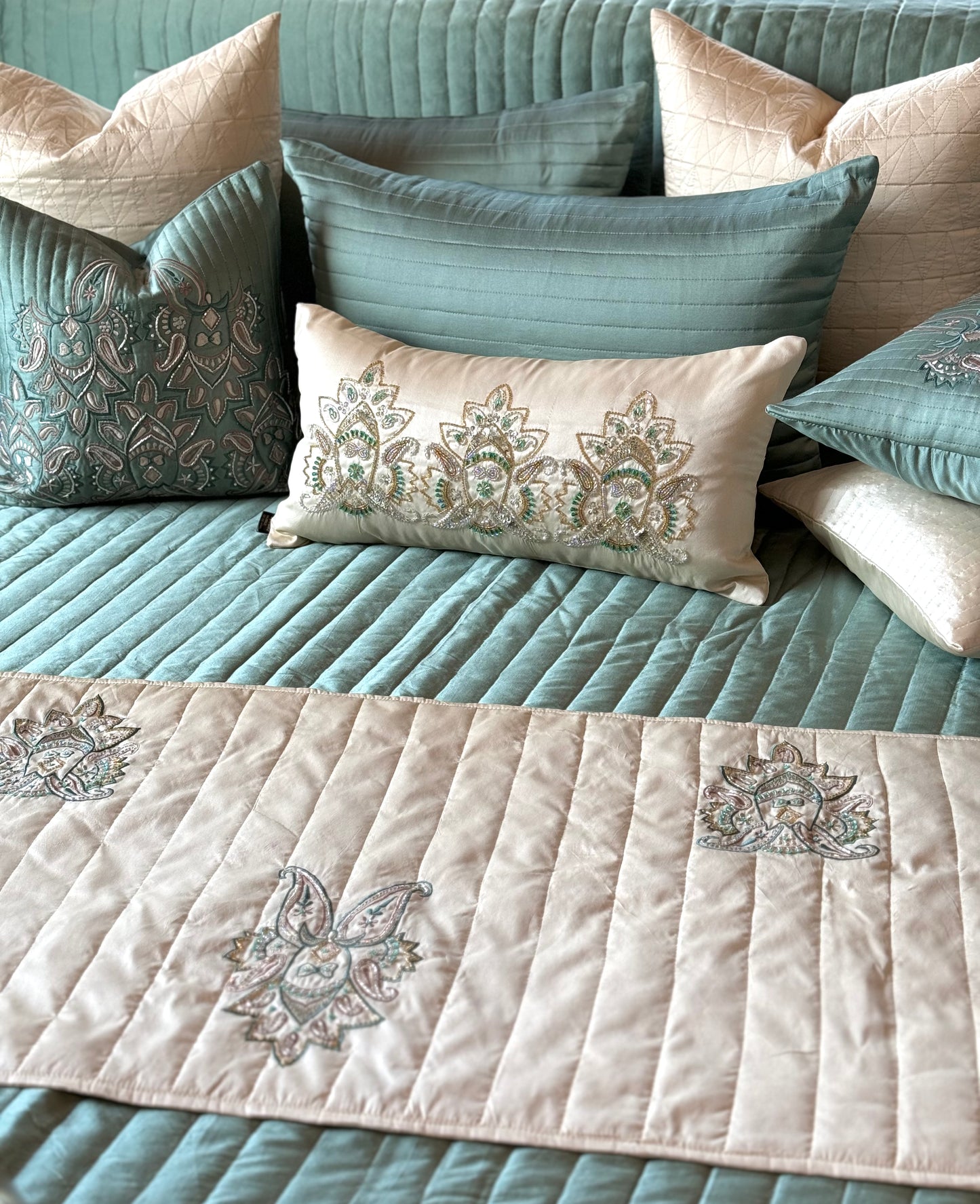 The Green Livia Bedding Set