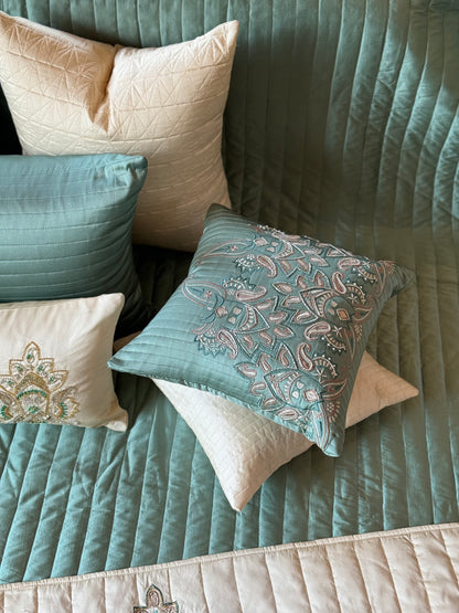 The Green Livia Bedding Set