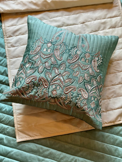 THE GREEN TRIBE ACCENT CUSHION COVER