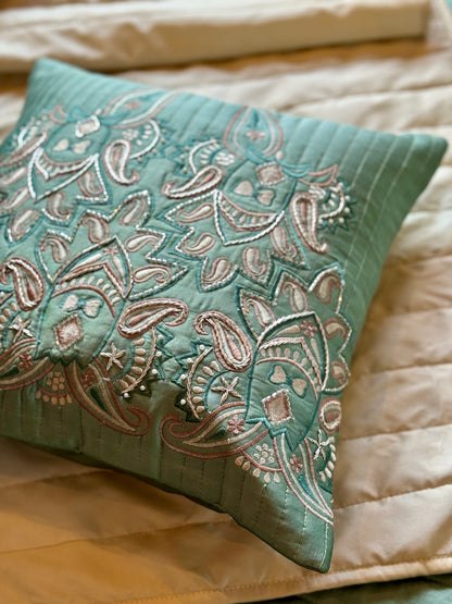 THE GREEN TRIBE ACCENT CUSHION COVER