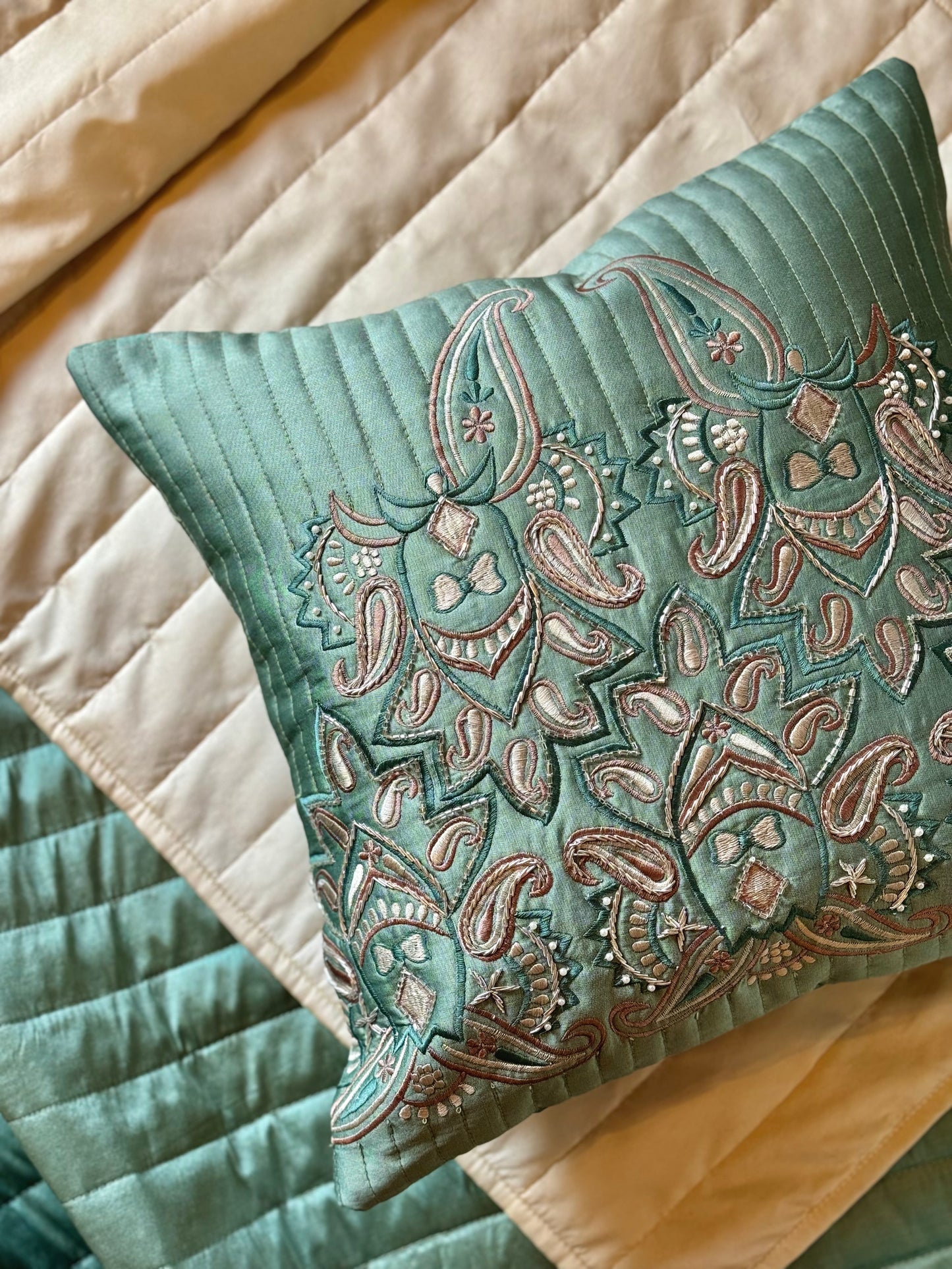 THE GREEN TRIBE ACCENT CUSHION COVER