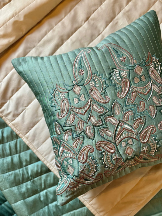 THE GREEN TRIBE ACCENT CUSHION COVER