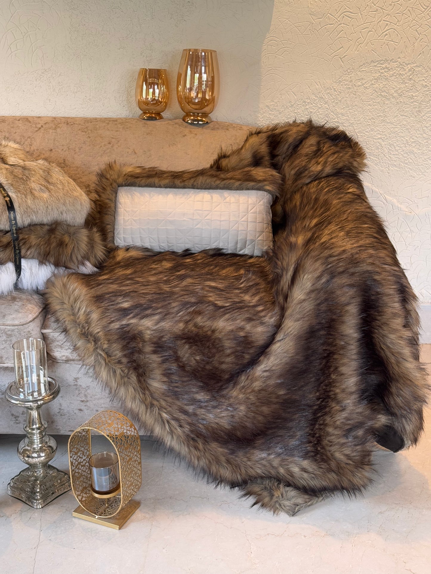 THE BROWN FUR THROW