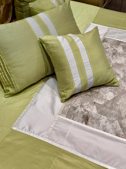 THE LIME GREEN MAGIC BEDSPREAD