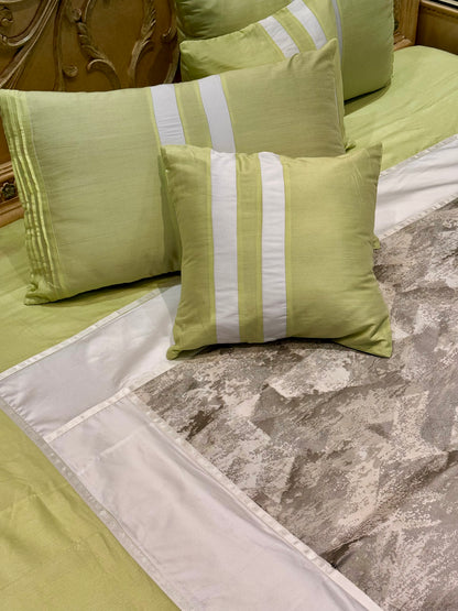 THE LIME GREEN MAGIC BEDSPREAD