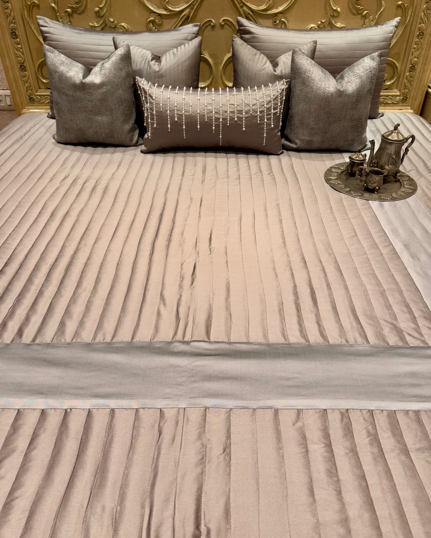 THE GREY DRIPPING BEDDING SET