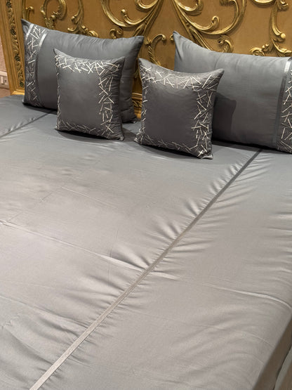 THE GREY NORA BEDSHEET