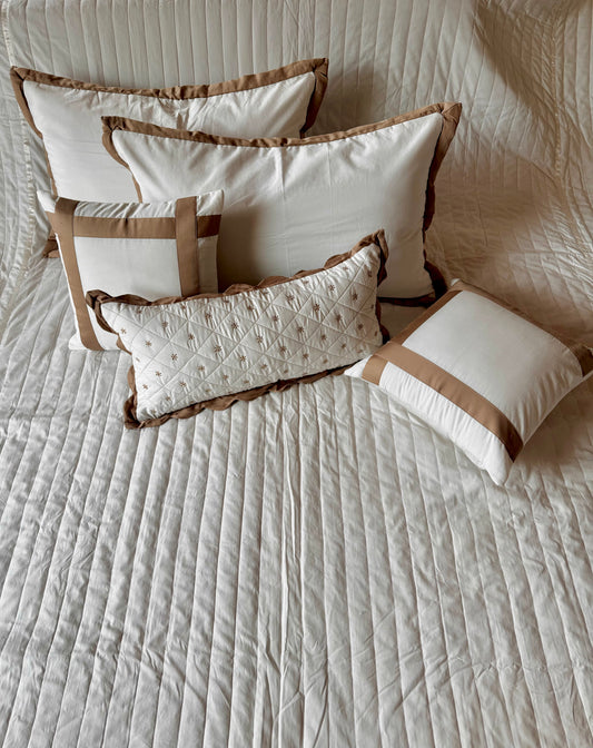 THE PEARL SCALLOP BEDDING SET