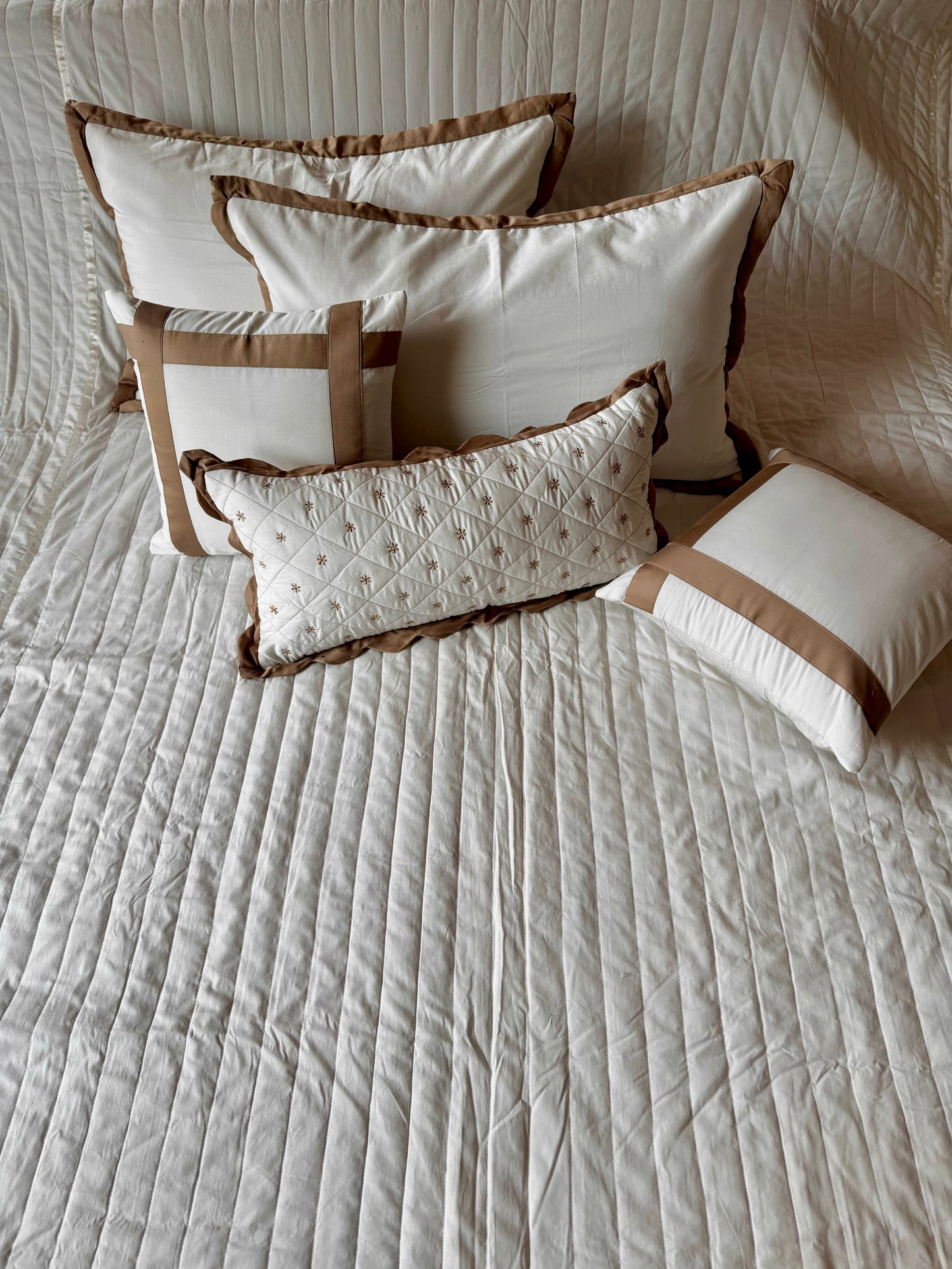 THE PEARL SCALLOP BEDDING SET