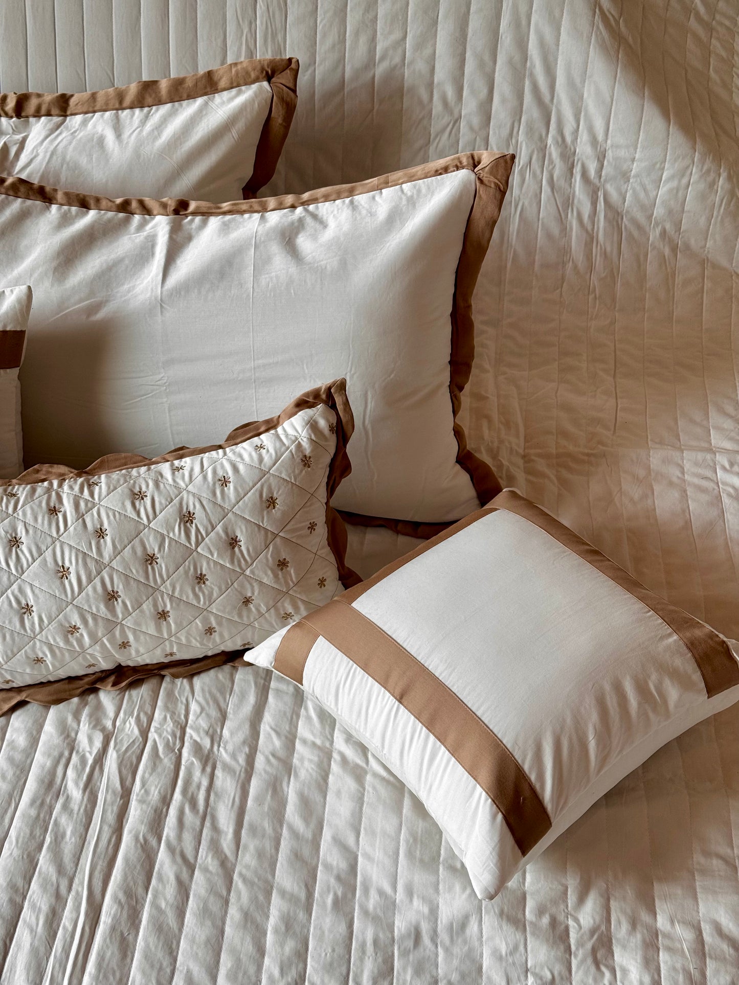 THE PEARL SCALLOP BEDDING SET