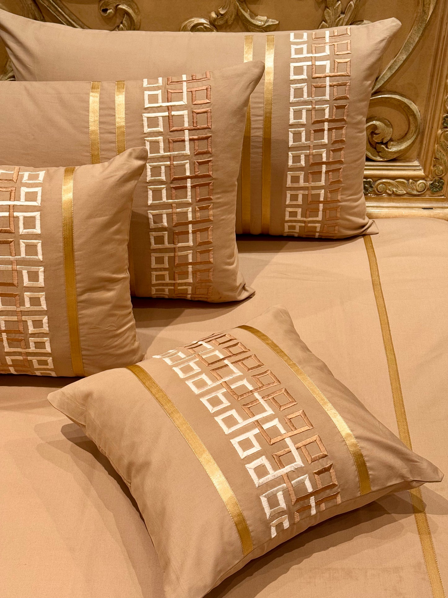 THE GOLD MATRIX BEDSHEET