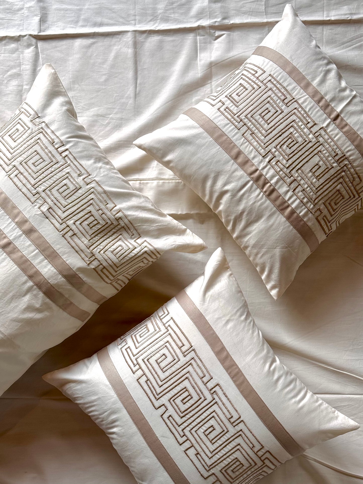 THE CREAM GRAMMY BEDSHEET SET