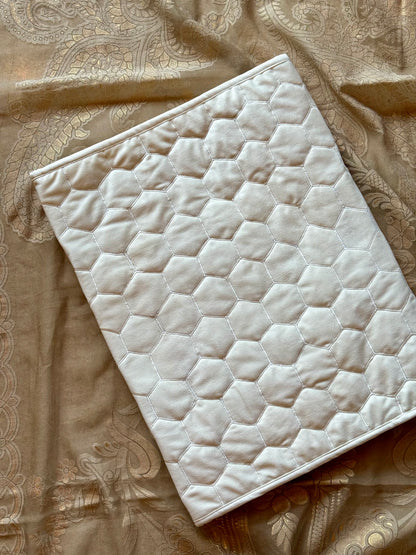 THE IVORY HONEYCOMB BED RUNNER