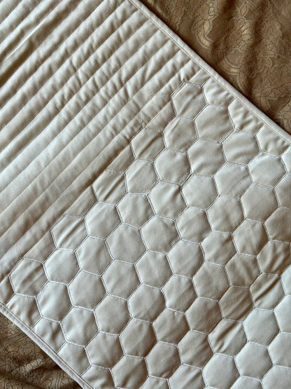 THE IVORY HONEYCOMB BED RUNNER