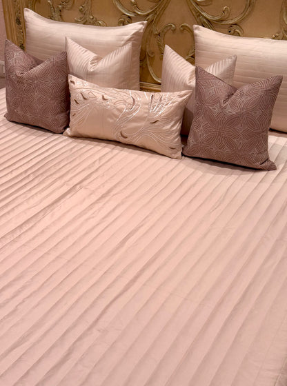 THE BLUSH PEARL BEDDING SET