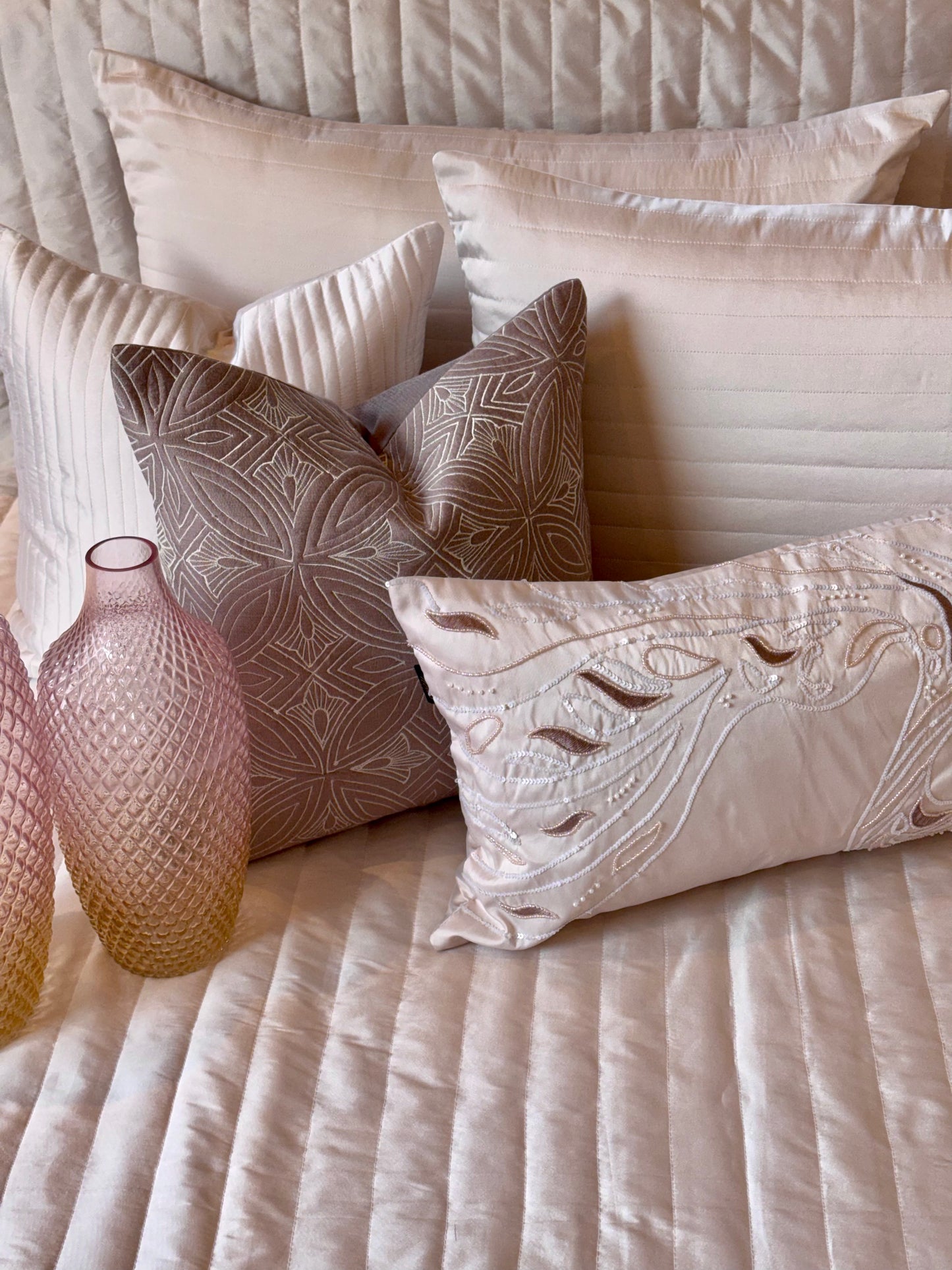 THE BLUSH PEARL BEDDING SET