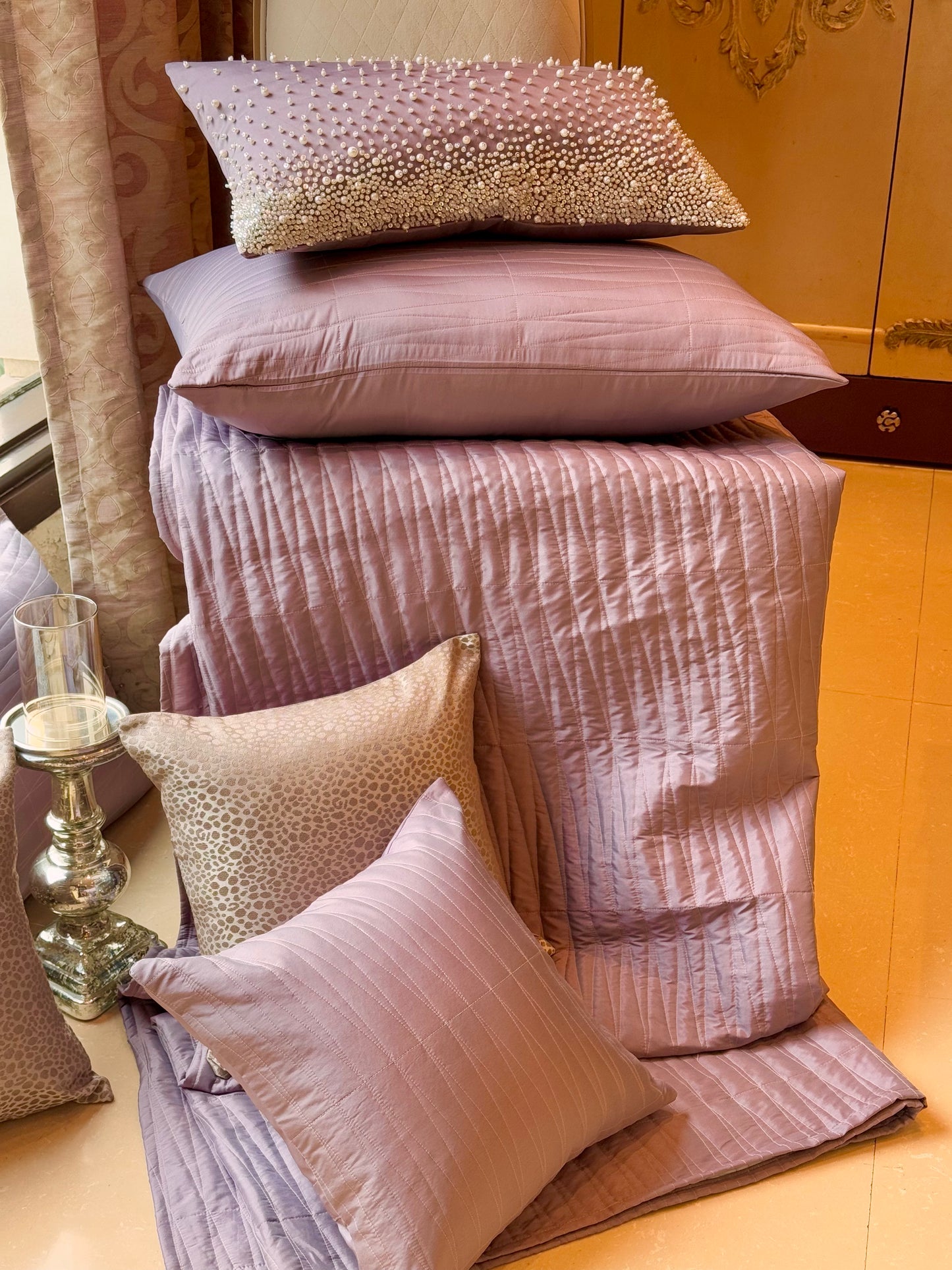 THE DUSTY MAUVE BEDDING SET