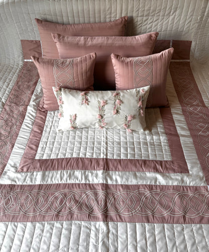 THE ROSE PINK LINK BEDDING SET