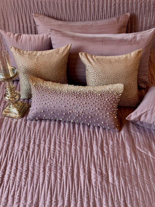 THE DUSTY MAUVE BEDDING SET