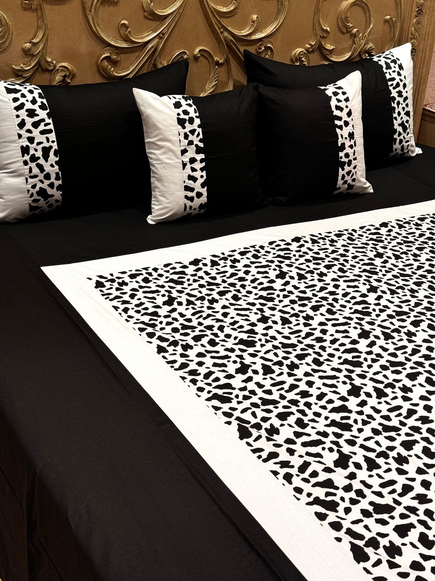 THE PURE COTTON MOO BEDSHEET