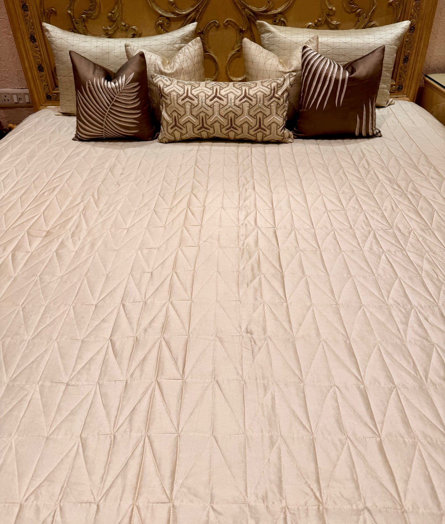 THE CREAM KNIT BEDDING SET