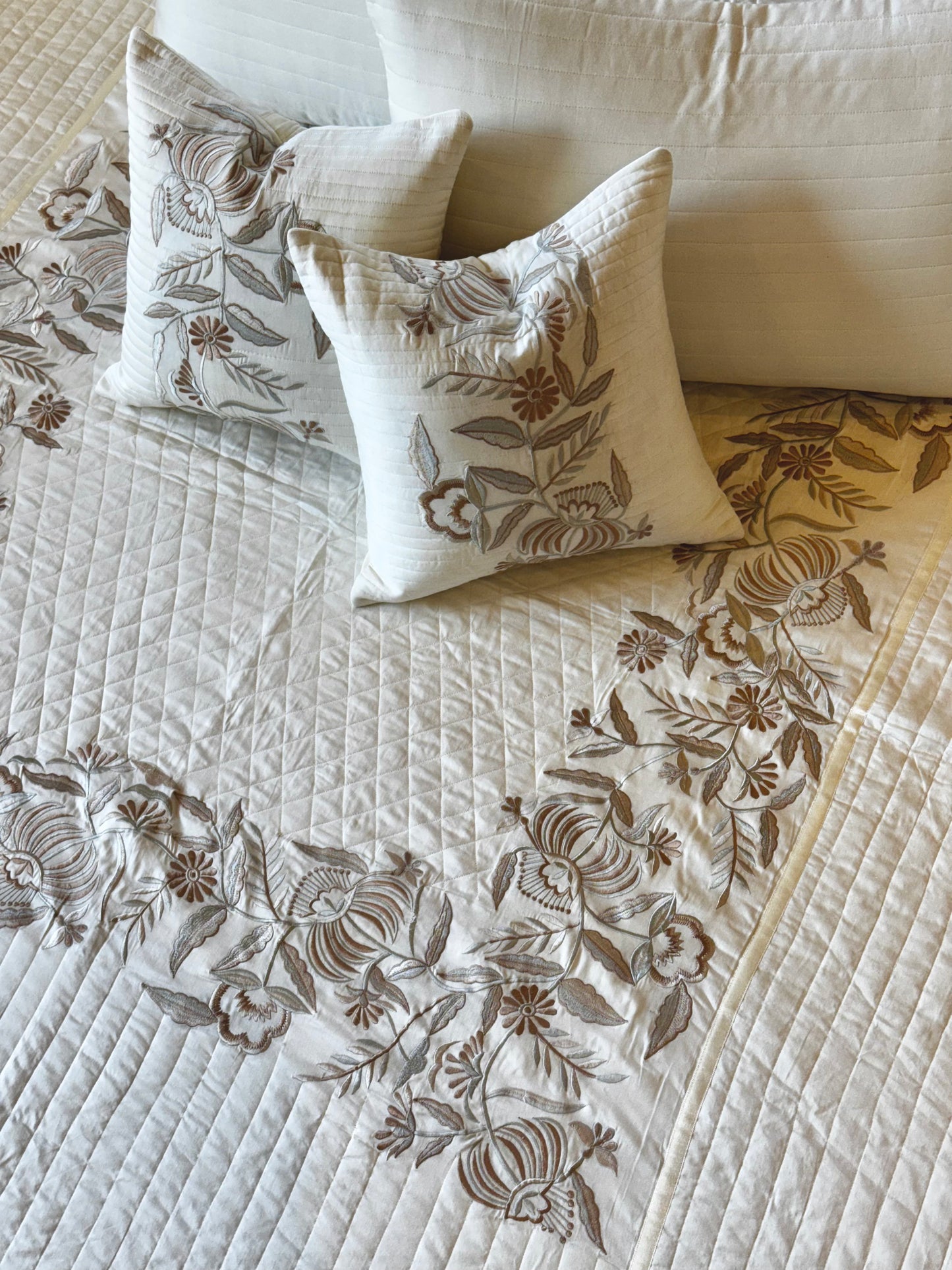 THE BOTANIC BEDDING SET