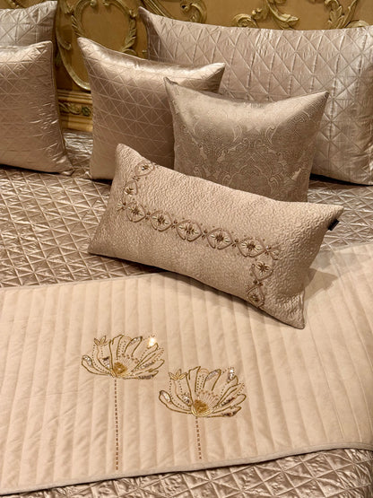 THE CHAMPAGNE LACE BEDDING SET