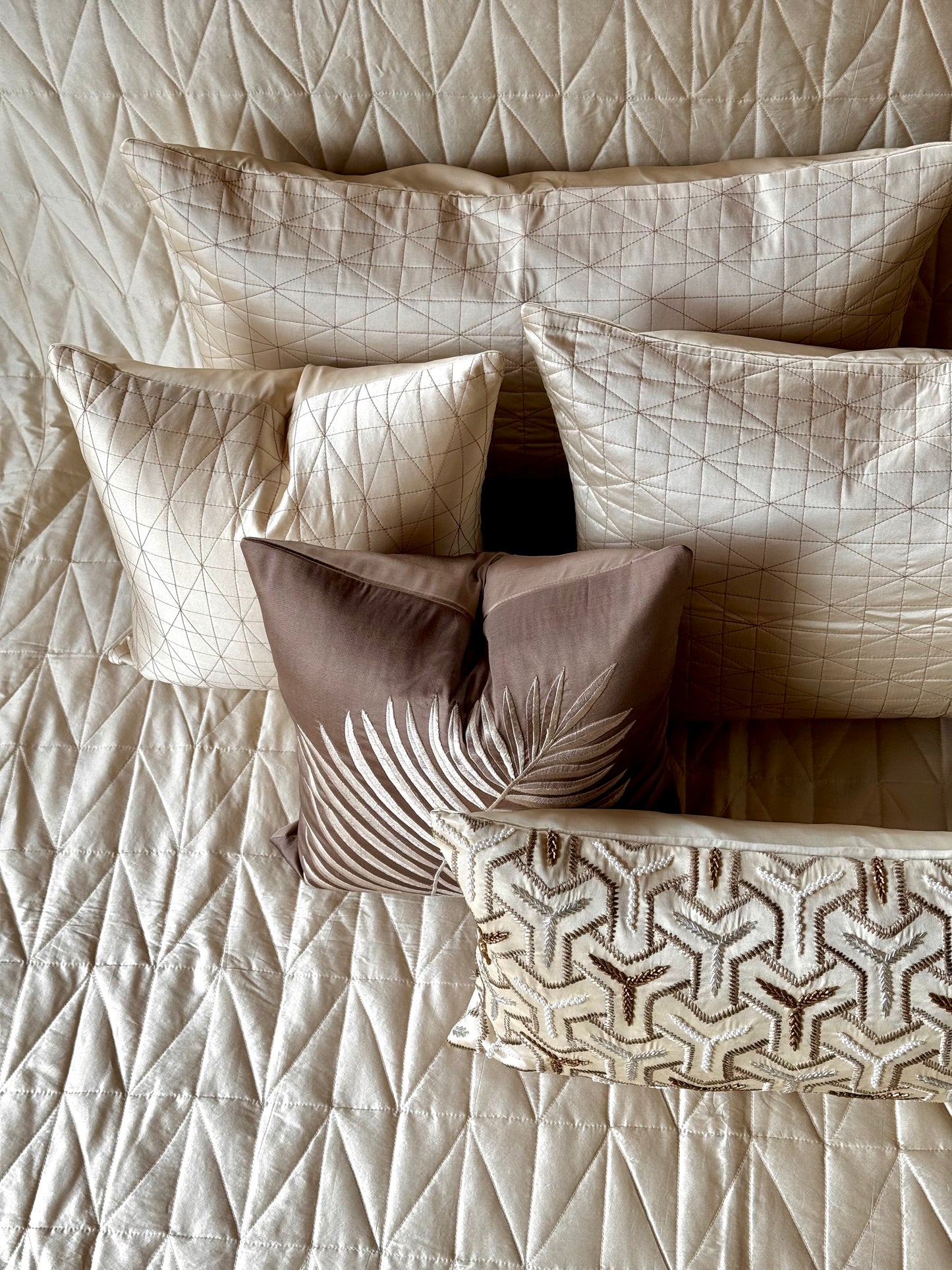 THE CREAM KNIT BEDDING SET