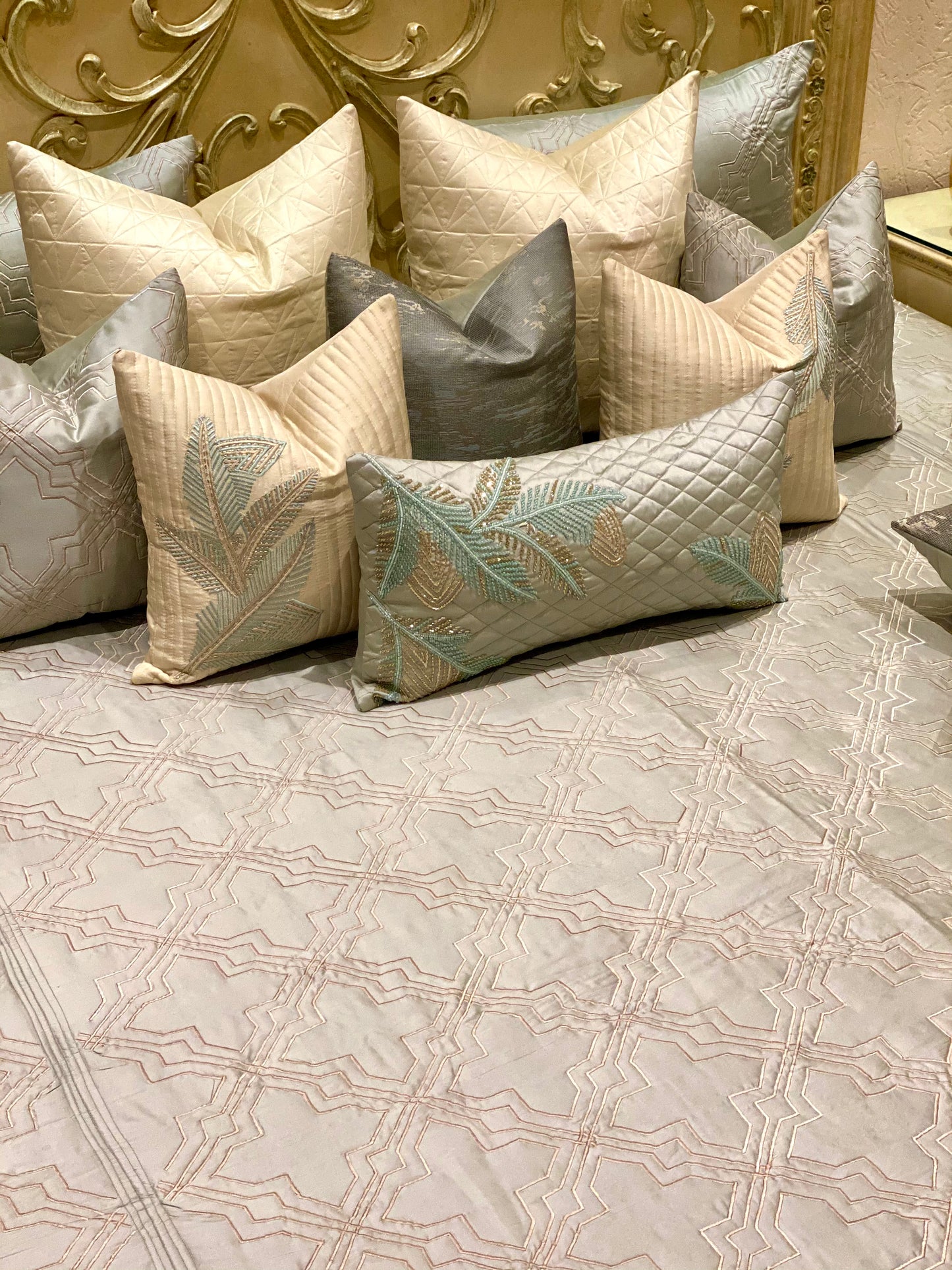 THE PINE BEDDING SET