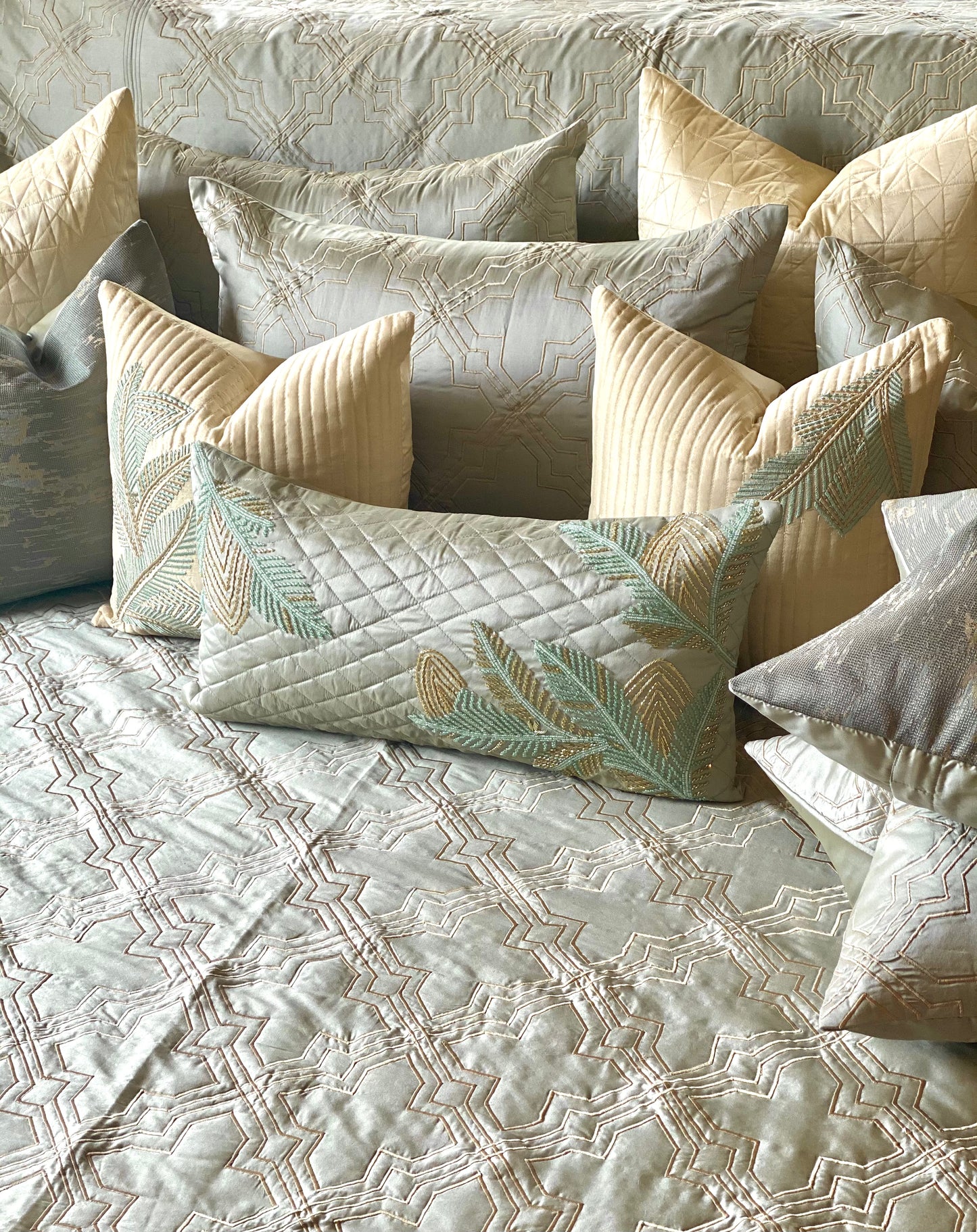 THE PINE BEDDING SET